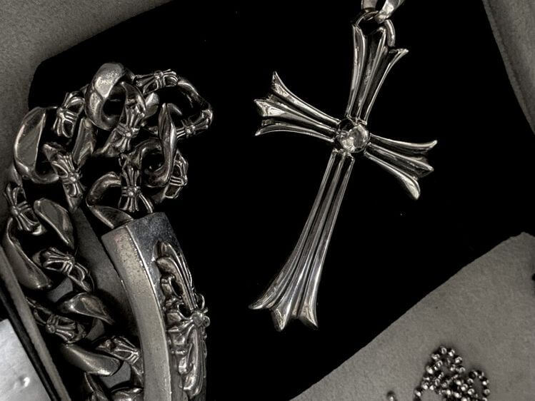 Chrome Hearts