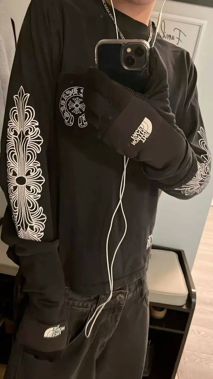 Chrome Hearts Canada Official Guide Clothing, Jewellery & Accessories